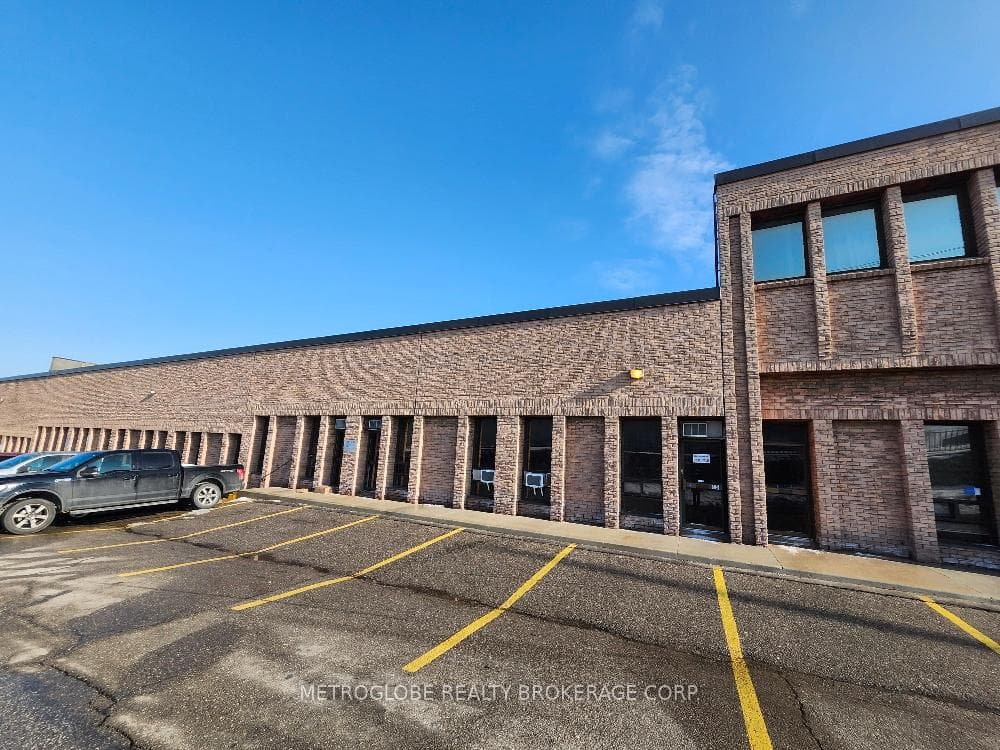 1030 Kamato Road 13-15, Mississauga, ON L4W 4B5, Mississauga — photo 1