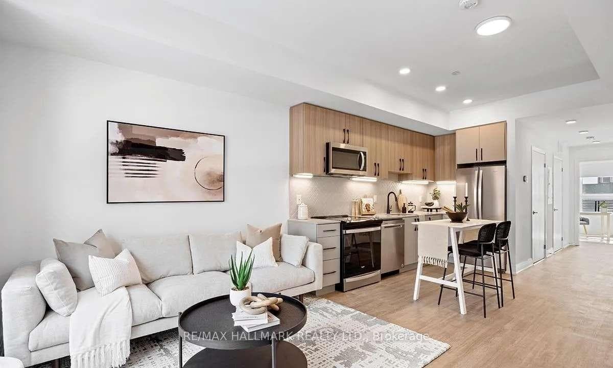 15 Brenthall Avenue 21, Toronto, ON M2R 0B3, Toronto C13 — photo 1