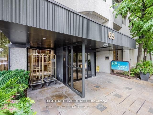 65 Harbour Square 1907, Toronto C01, ON M5J 2L4, Toronto C01 — photo 1