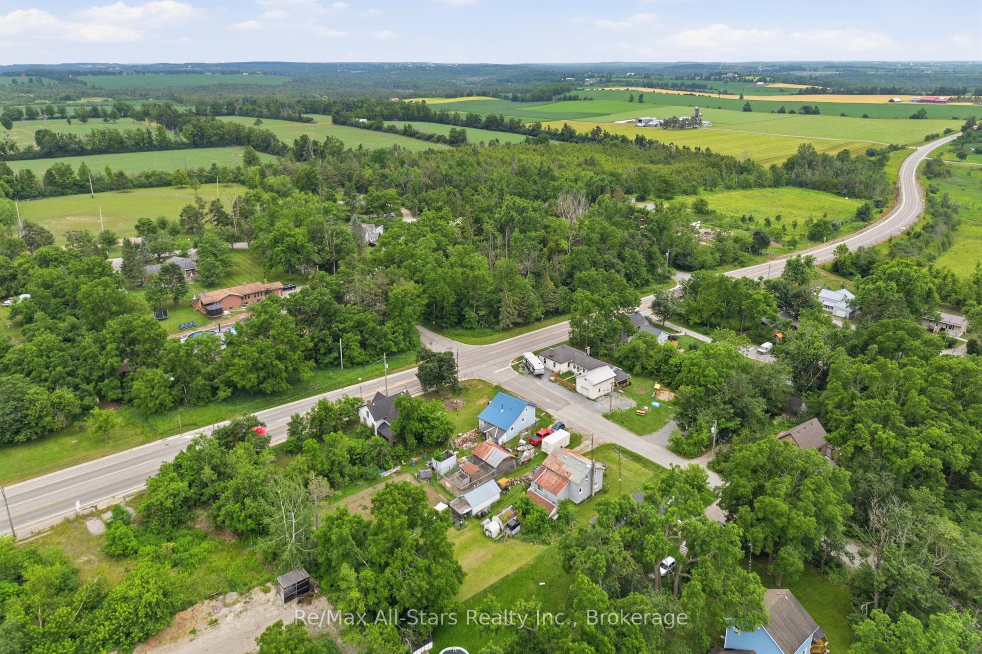 19 Christopher Street, Kawartha Lakes, ON K0M 2J0, Kawartha Lakes — photo 1