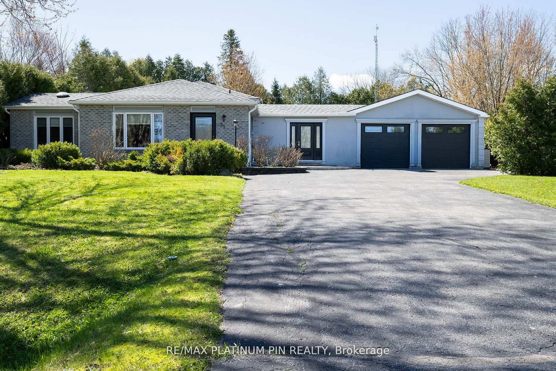 21 Longfield Drive, Kawartha Lakes, ON L0A 1A0, Kawartha Lakes — photo 1