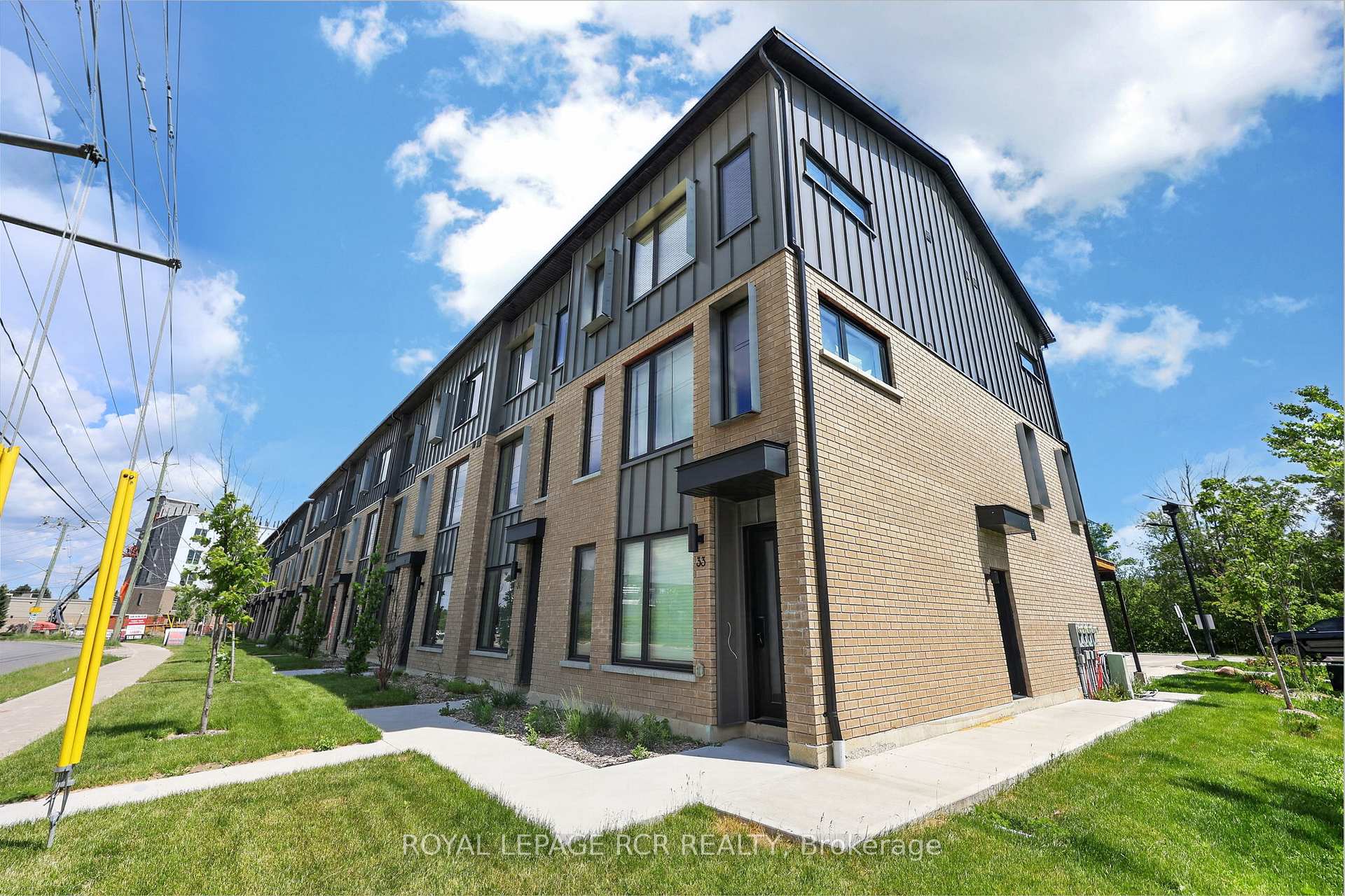 31 Rainwater Lane, Barrie, ON L4N 9J6, Barrie — photo 1