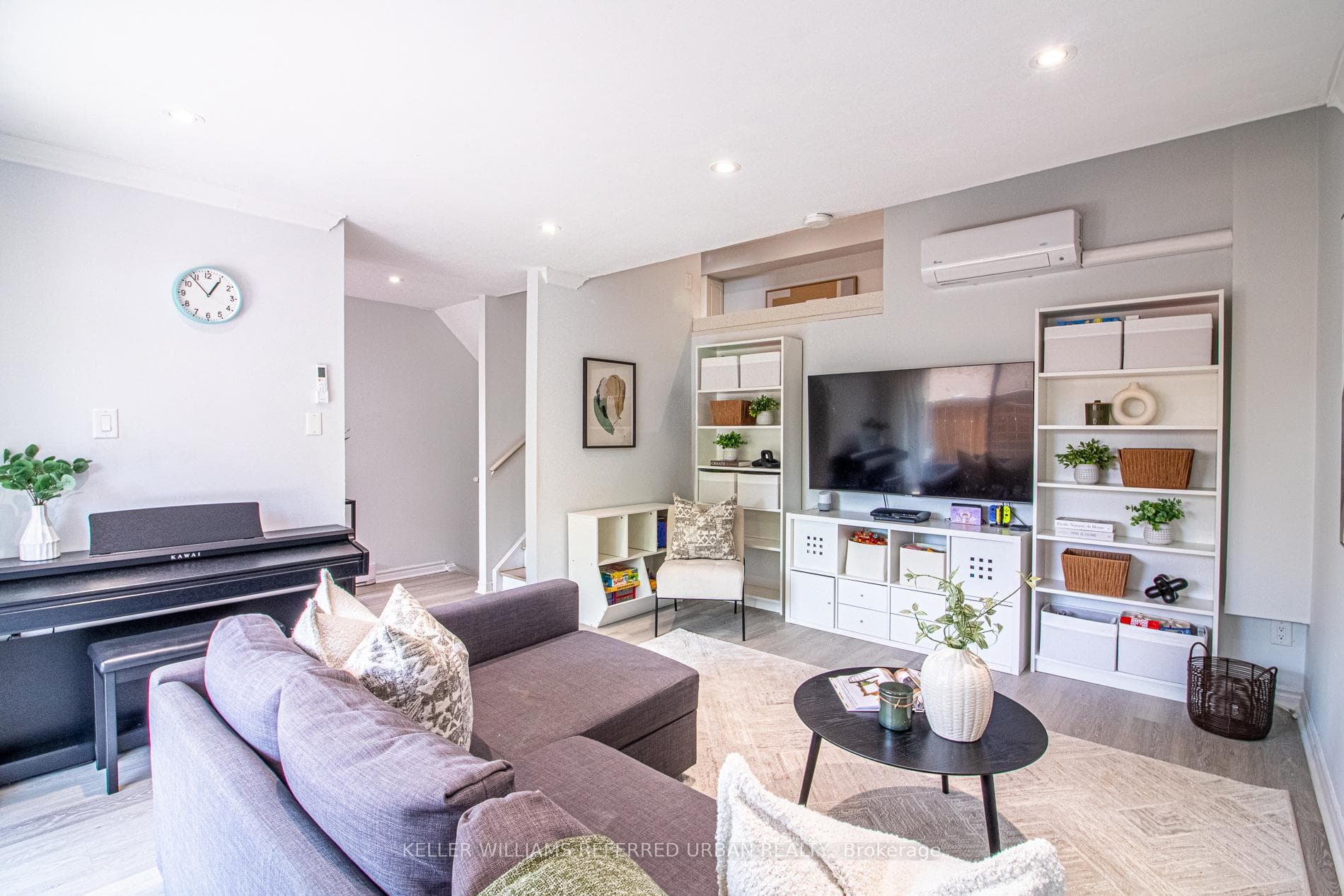 60 Springfair Avenue, Aurora, ON L4G 3M2, Aurora — photo 1