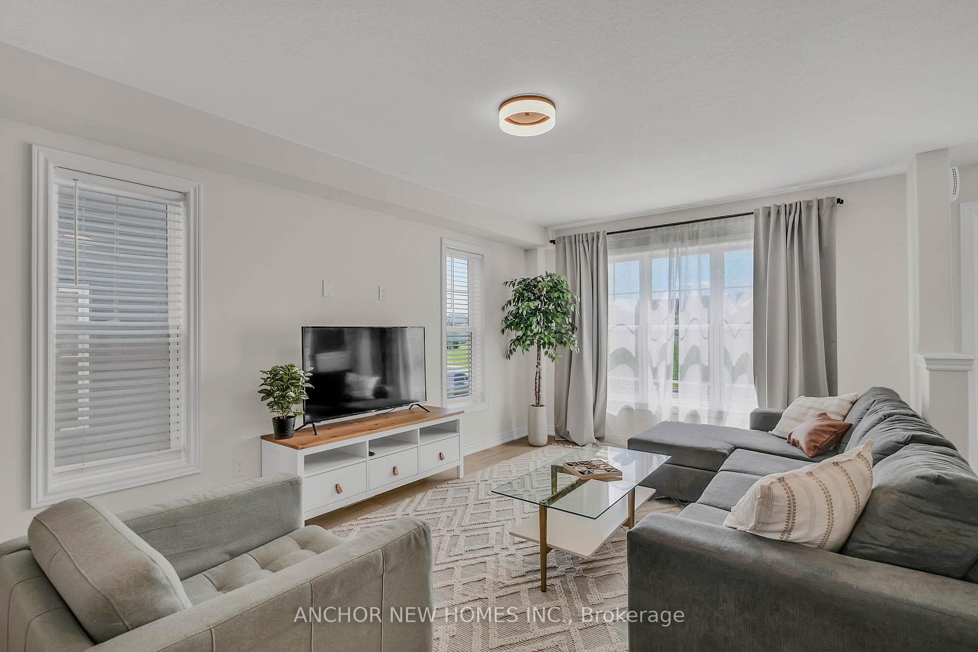 883 Broadway Boulevard, Peterborough, ON K9H 0J1, Peterborough — photo 1