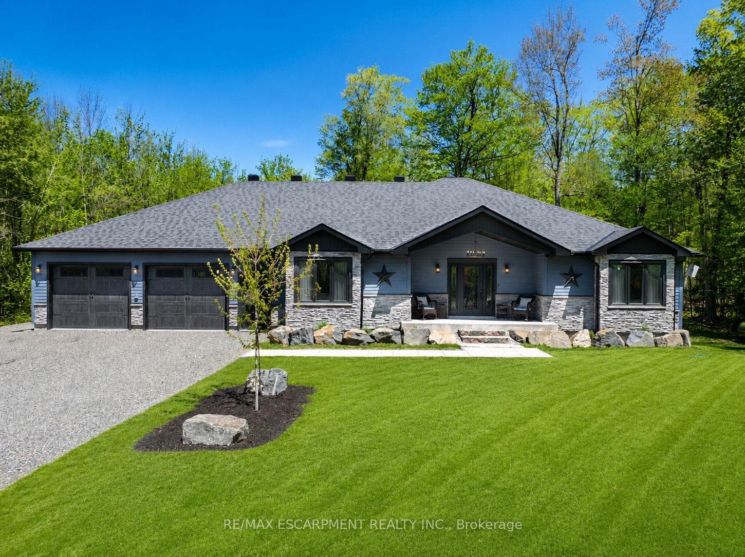 1068 Xavier Street, Gravenhurst, ON P0E 1G0, Gravenhurst — photo 1