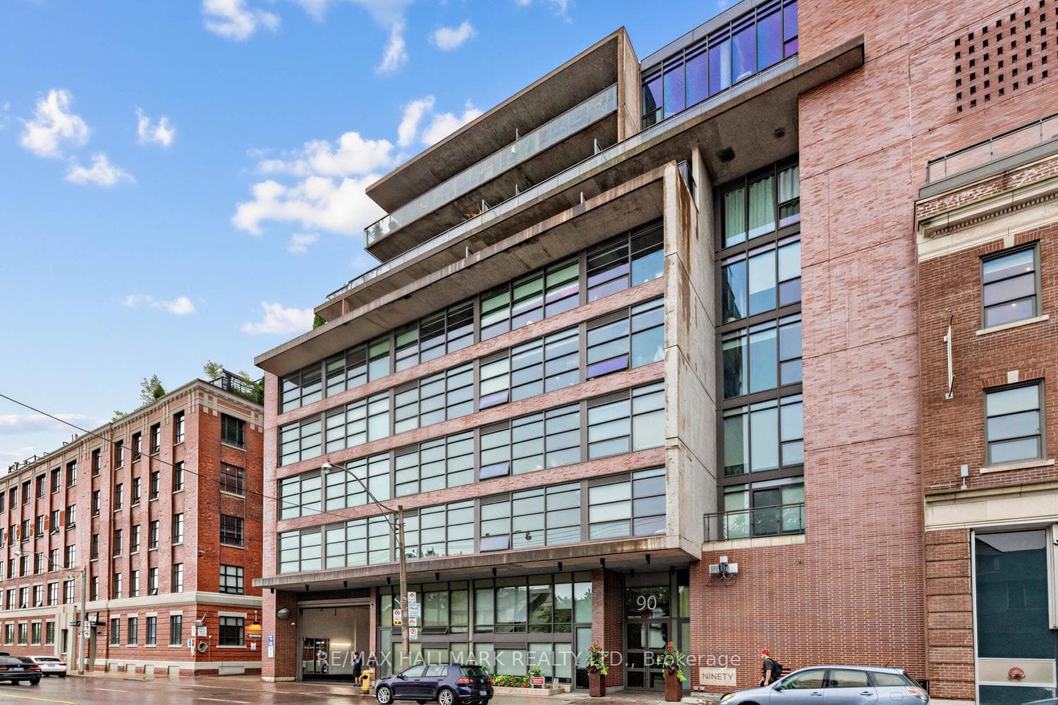 90 Broadview Avenue 408, Toronto, ON M4M 0A7, Toronto E01 — photo 1