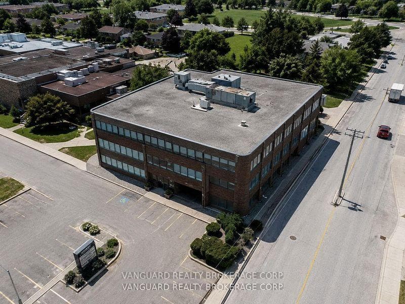 2227 South Mill Way 204-205, Mississauga, ON L5L 3R6, Mississauga — photo 1