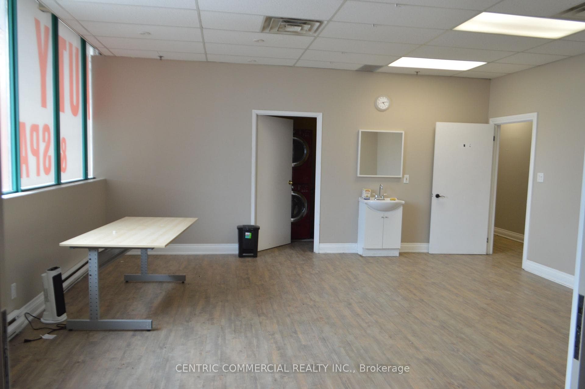 1900 Dundas Street E 203, Mississauga, ON L4X 1L9, Mississauga — photo 1