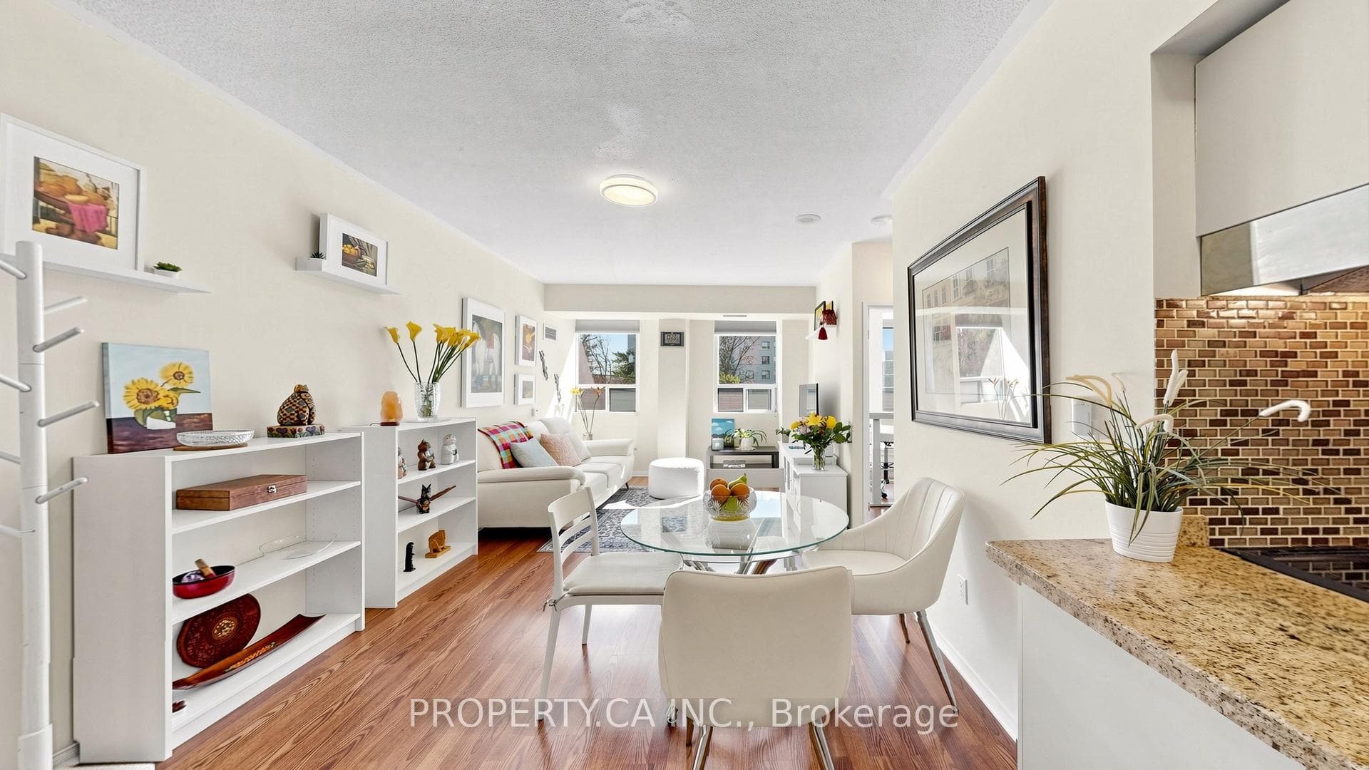 7398 Yonge Street 107, Vaughan, ON L4J 8J2, Vaughan — photo 1
