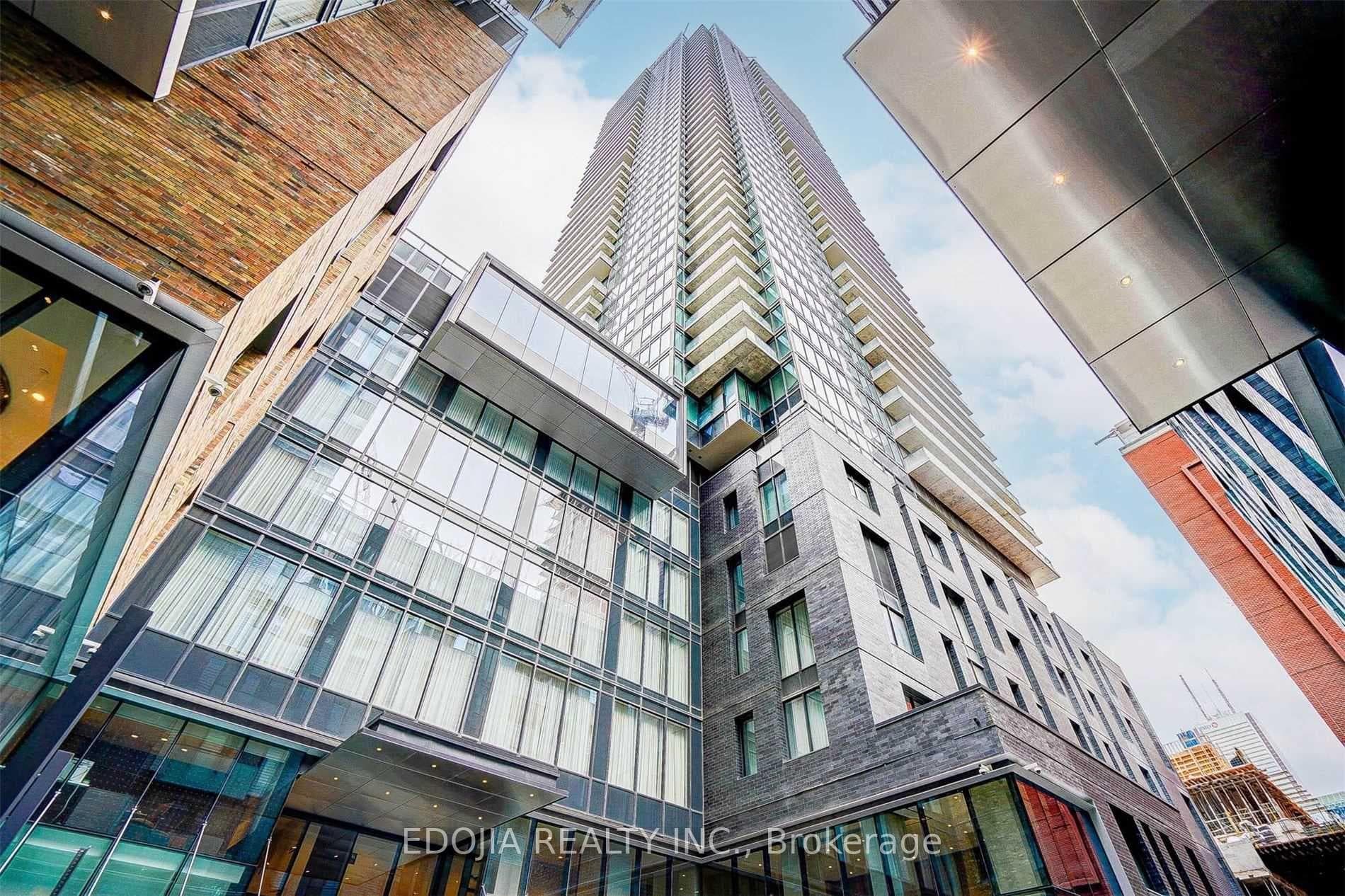 125 Blue Jays Way 4706, Toronto, ON M5V 0N5, Toronto C01 — photo 1