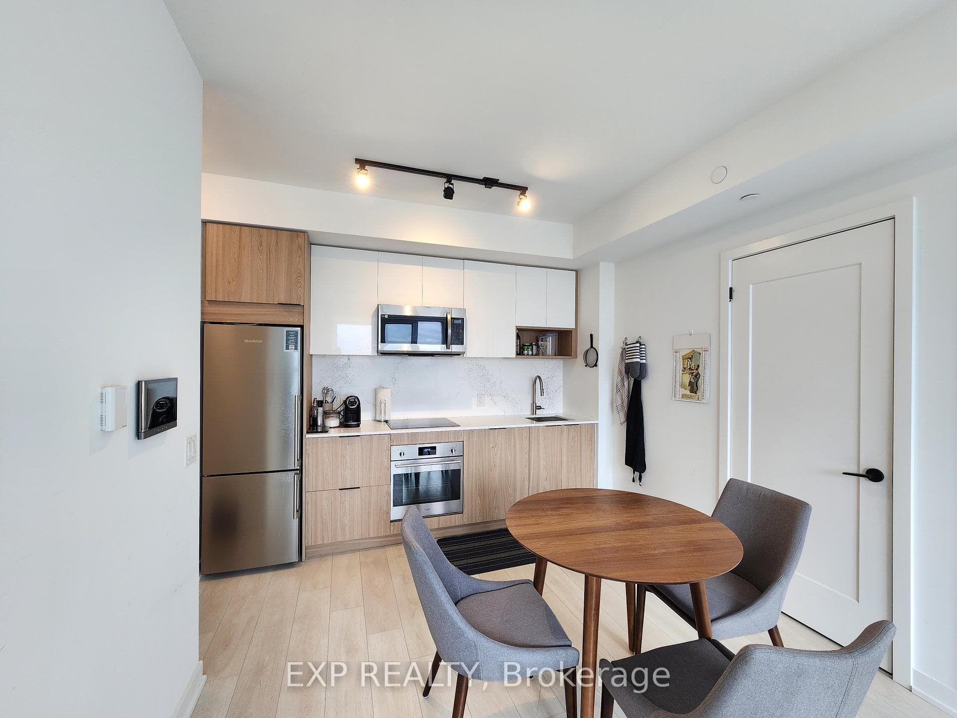 5 Defries Street 3012, Toronto, ON M5A 0W7, Toronto C08 — photo 1