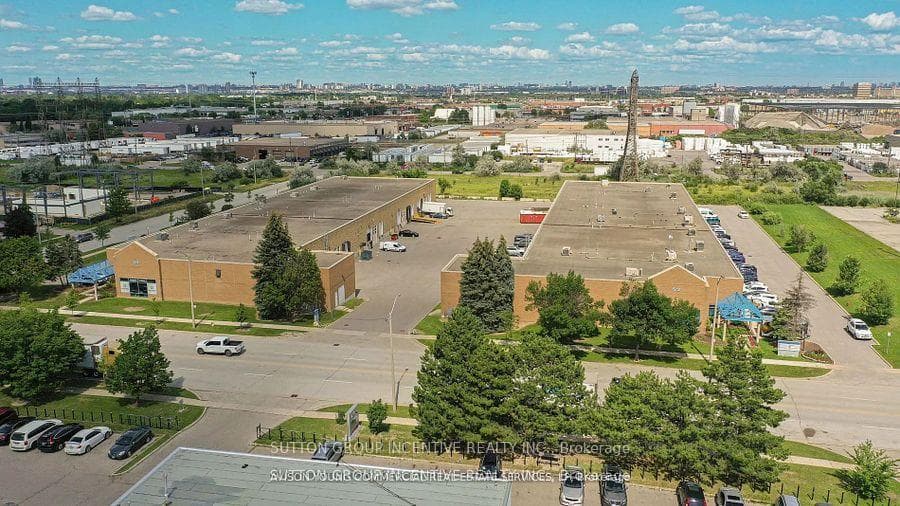 53 Queens Plate Drive 7-9, Toronto, ON M9W 6P1, Toronto W10 — photo 1