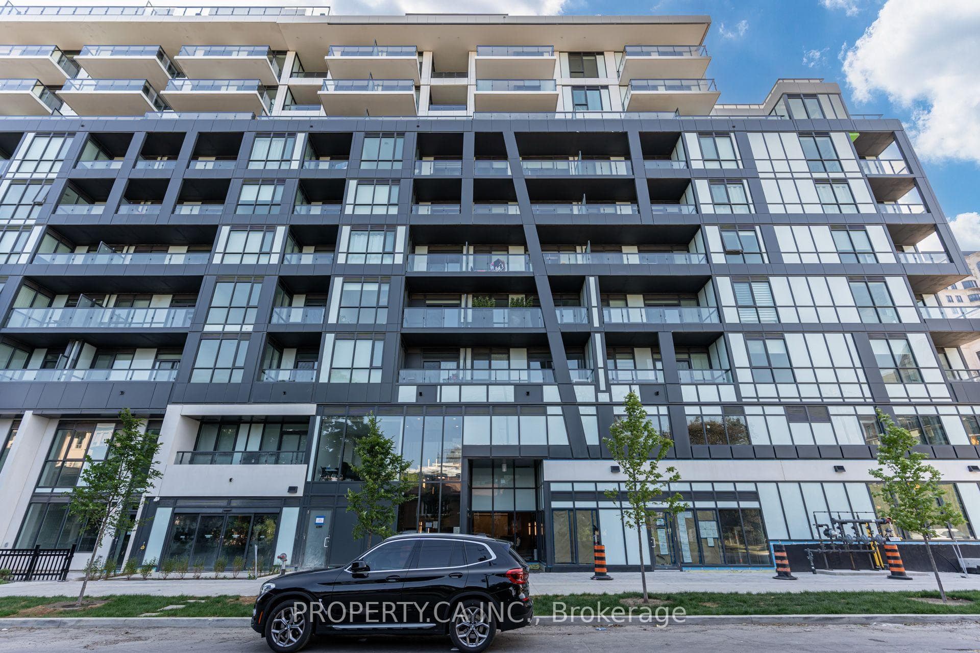 6 Greenbriar Road 224, Toronto, ON M2K 0H6, Toronto C15 — photo 1