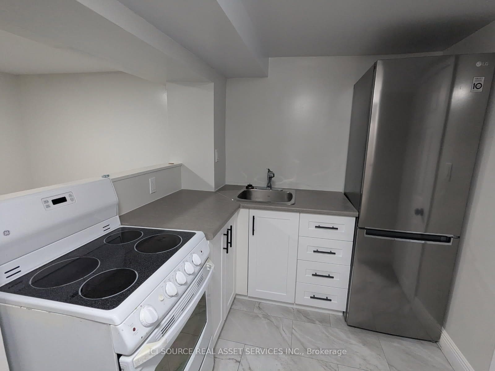 6447 Culp Street B, Niagara Falls, ON L2G 2C2, Niagara Falls — photo 1