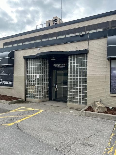 109 Vanderhoof Avenue 203, Toronto, ON M4G 2H7, Toronto C11 — photo 1