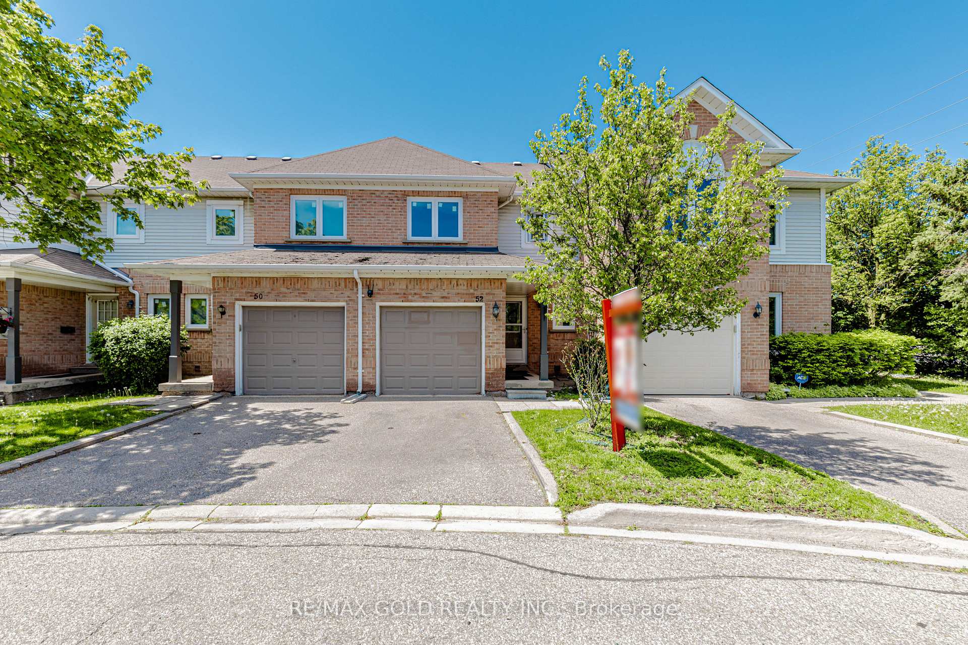 52 Wickstead Court, Brampton, ON L6R 1N8, Brampton — photo 1