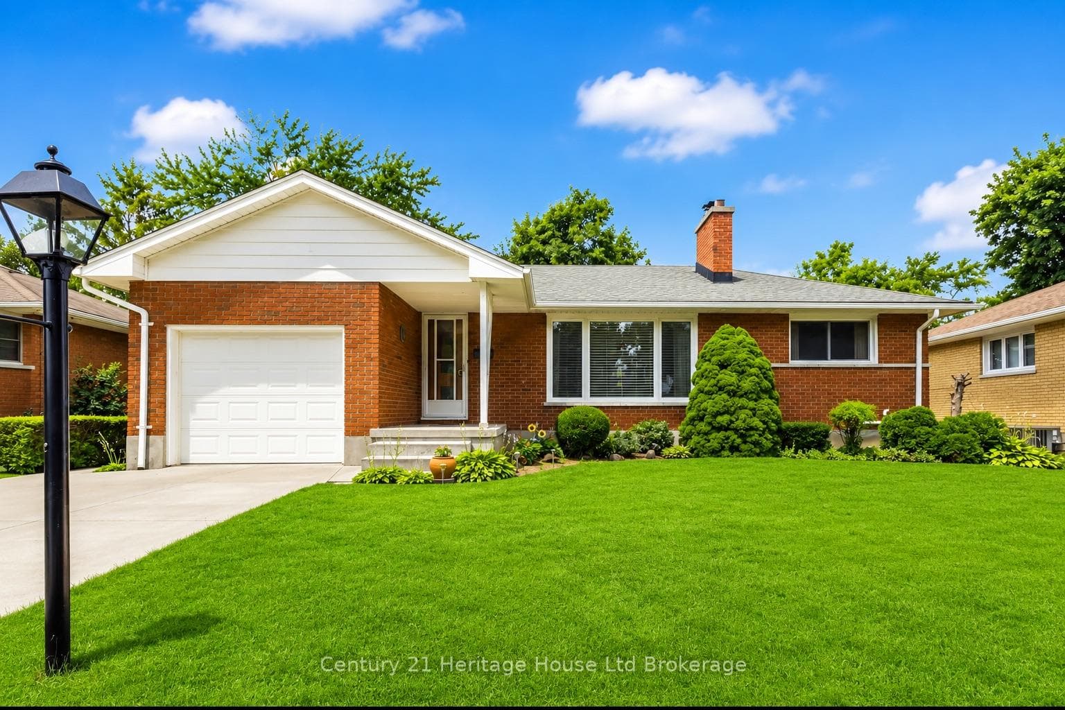 26 Deveron Crescent, London South, ON N5Z 4B1, London South — photo 1