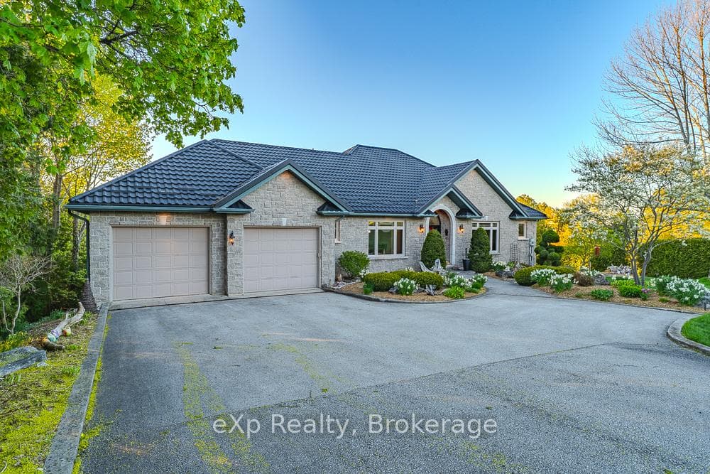 502411 Grey Road 1 Road, Georgian Bluffs, ON N0H 2T0, Georgian Bluffs — photo 1