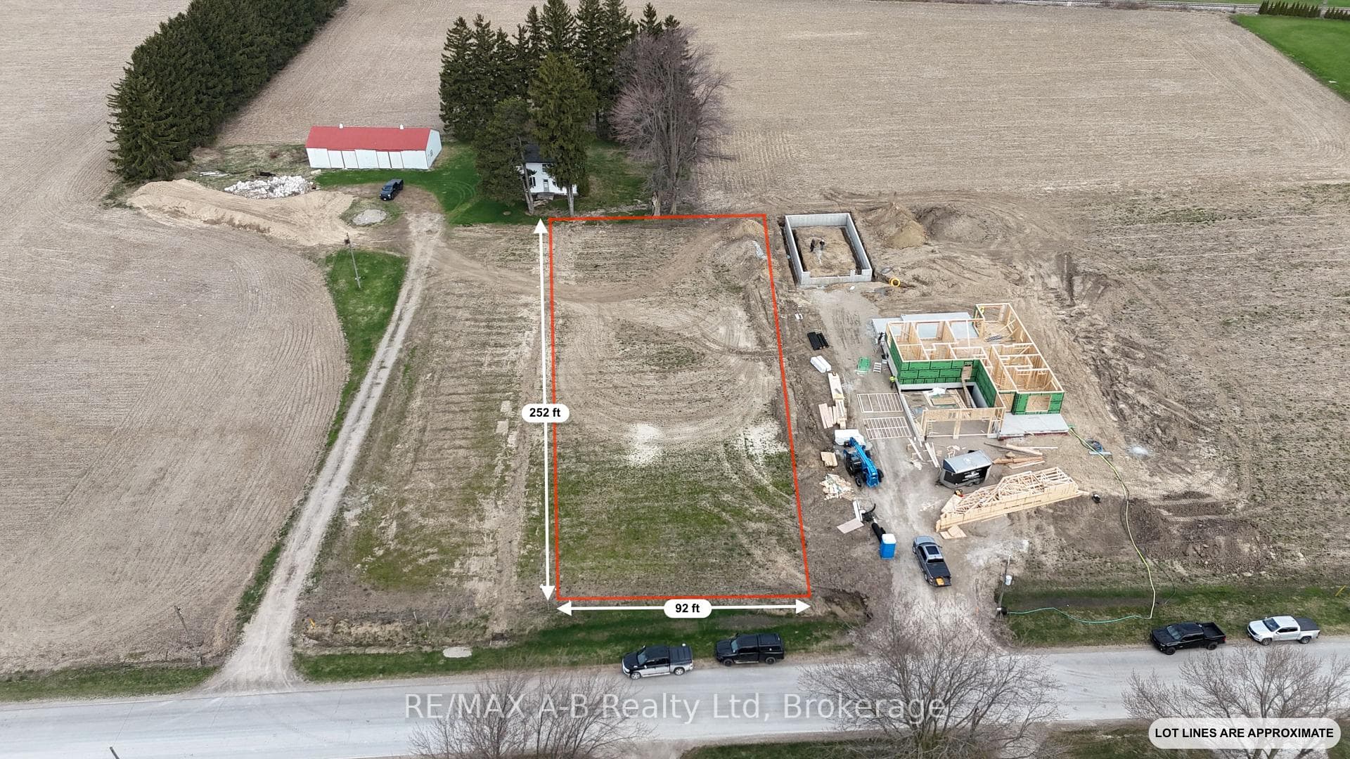 3180 RD 122, Perth South, ON N0K 1V0, Perth South — photo 1