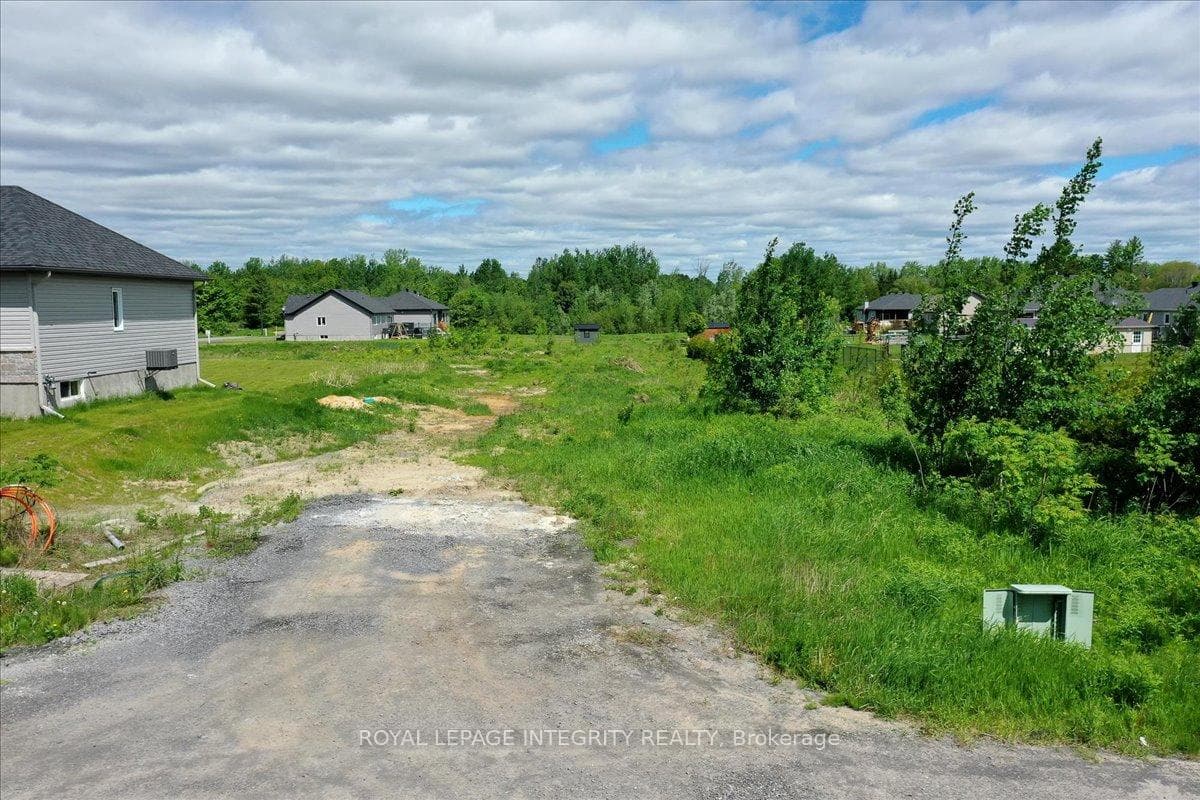 237 ROXANNE Street, Clarence-Rockland, ON K0A 1N0, Clarence-Rockland — photo 1