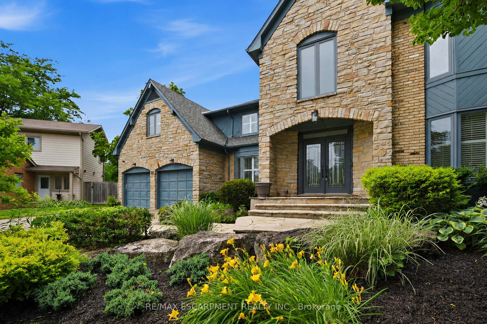 81 Flanders Drive, Hamilton, ON L8B 0G6