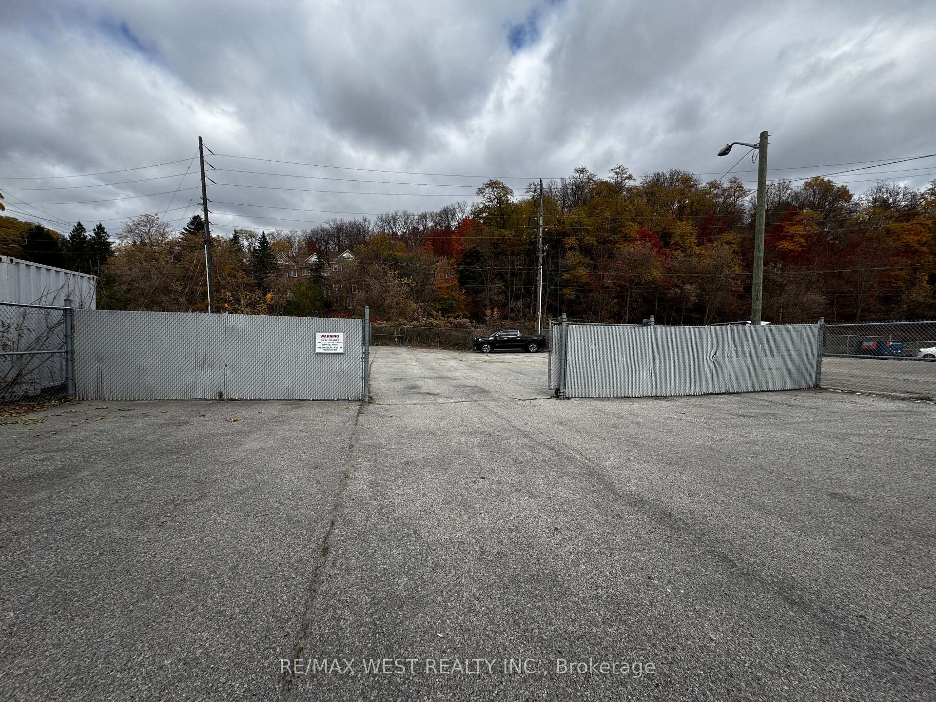 15 Mill Street N, Caledon, ON L7E 1C1, Caledon — photo 1