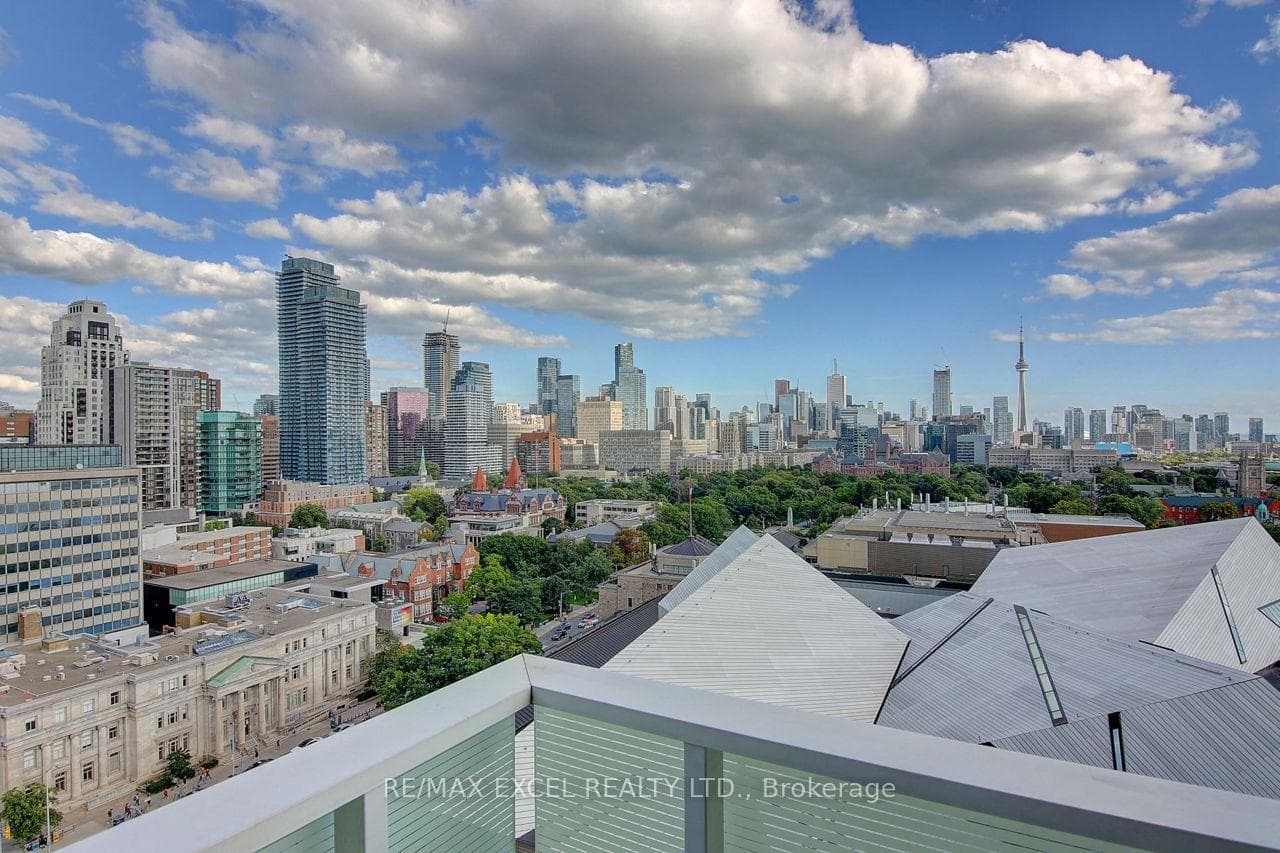 200 Bloor Street W 2201, Toronto, ON M5S 0B1, Toronto C02 — photo 1