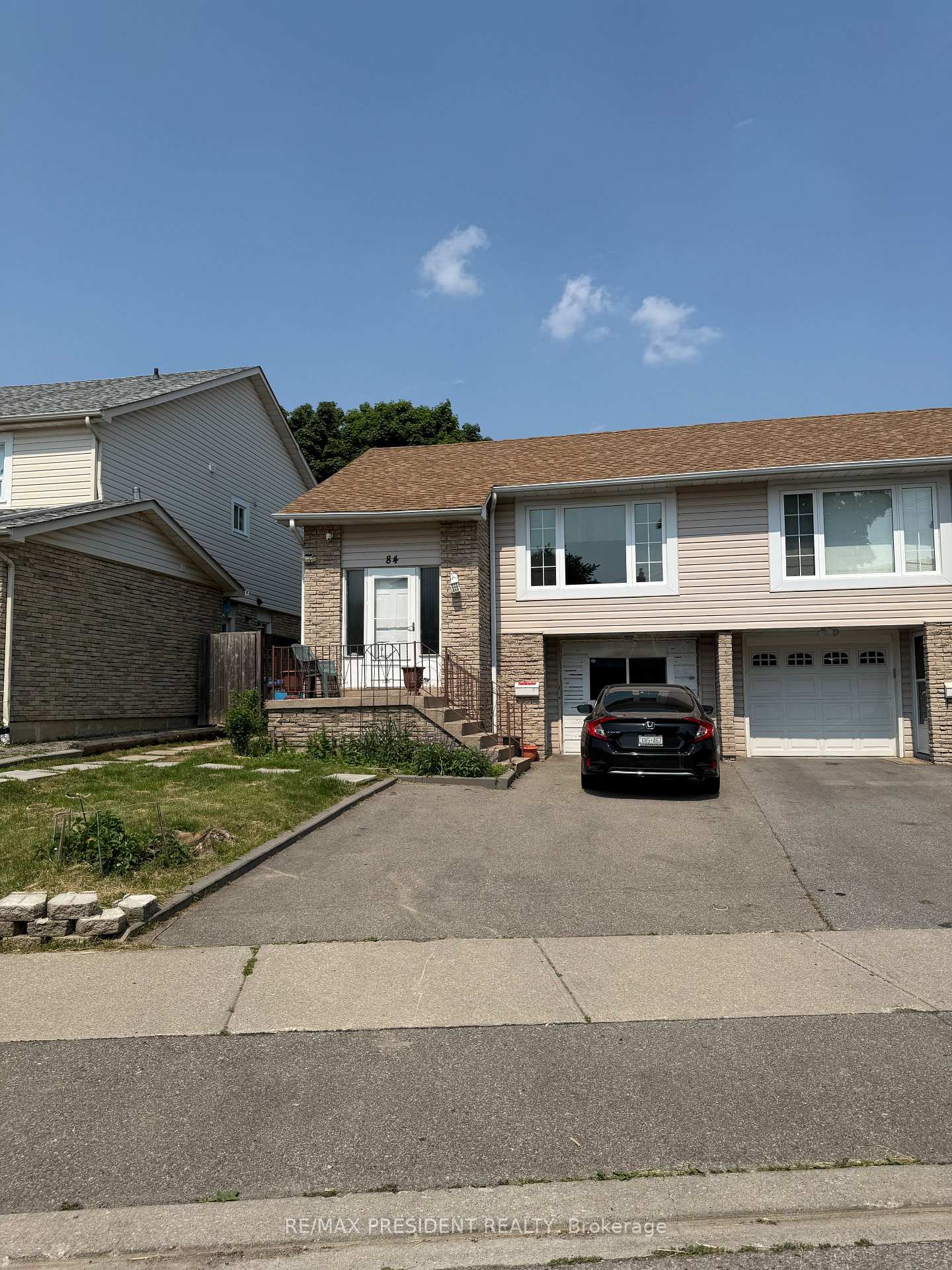 84 Primerose Crescent, Brampton, ON L6Z 1E3, Brampton — photo 1