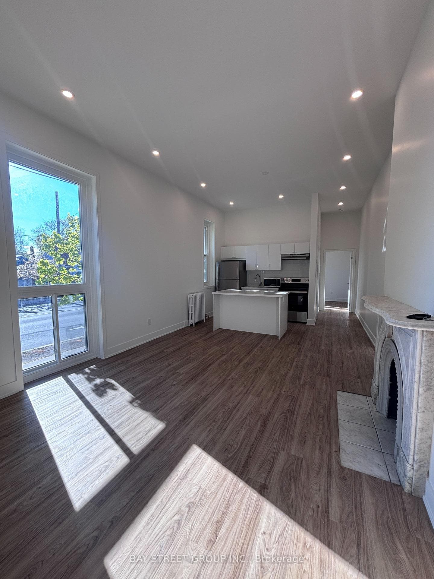 1311 Pape Avenue, Toronto, ON M4K 3W9, Toronto E03 — photo 1