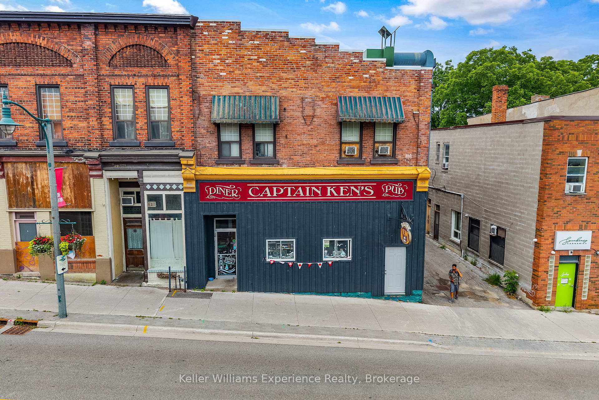 70 Main Street, Penetanguishene, ON L9M 1T4, Penetanguishene — photo 1