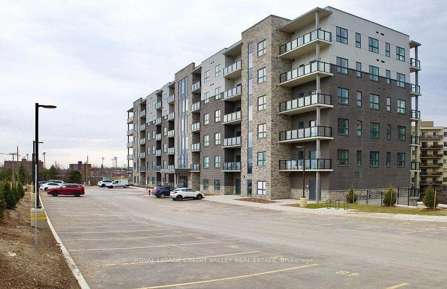 1000 Lackner Boulevard 509, Kitchener, ON N2A 0L9, Kitchener — photo 1