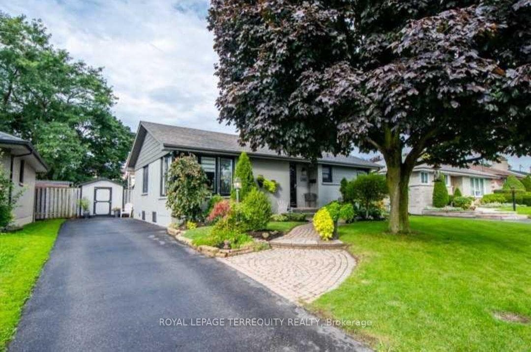 584 Rosmere Street, Oshawa, ON L1J 5H7, Oshawa — photo 1
