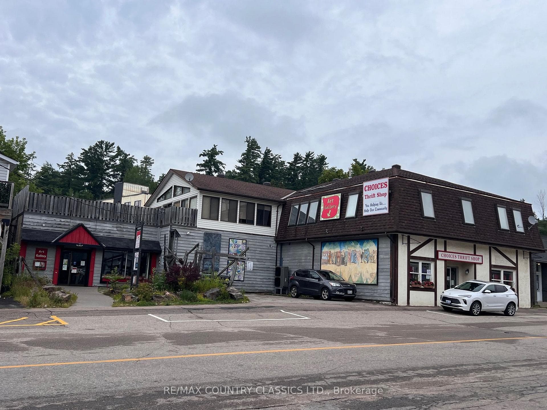 10 - 12 Flint Avenue, Bancroft, ON K0L 1C0, Bancroft — photo 1