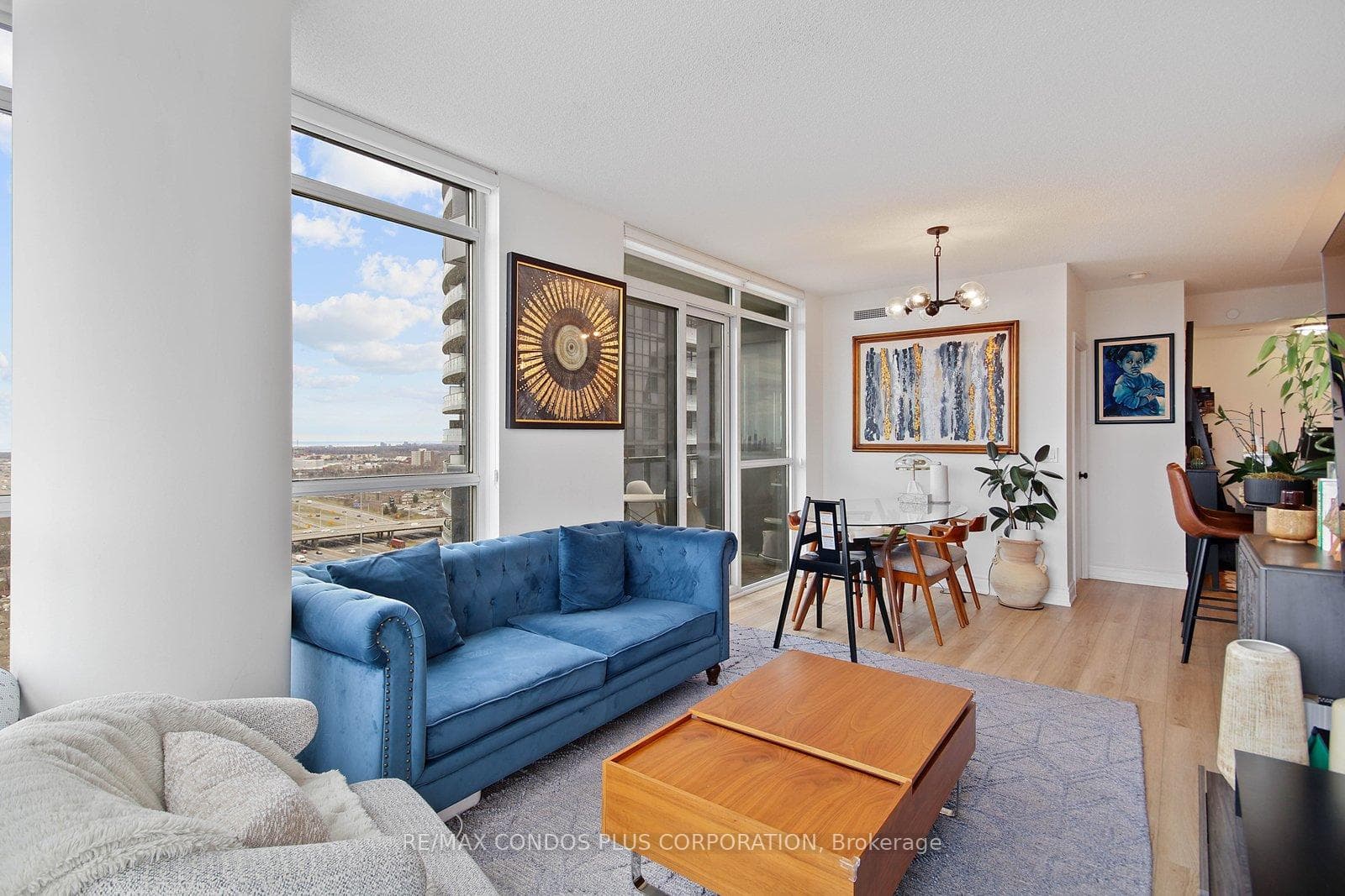 9 Valhalla Inn Road 1802, Toronto, ON M9B 1S9, Toronto W08 — photo 1