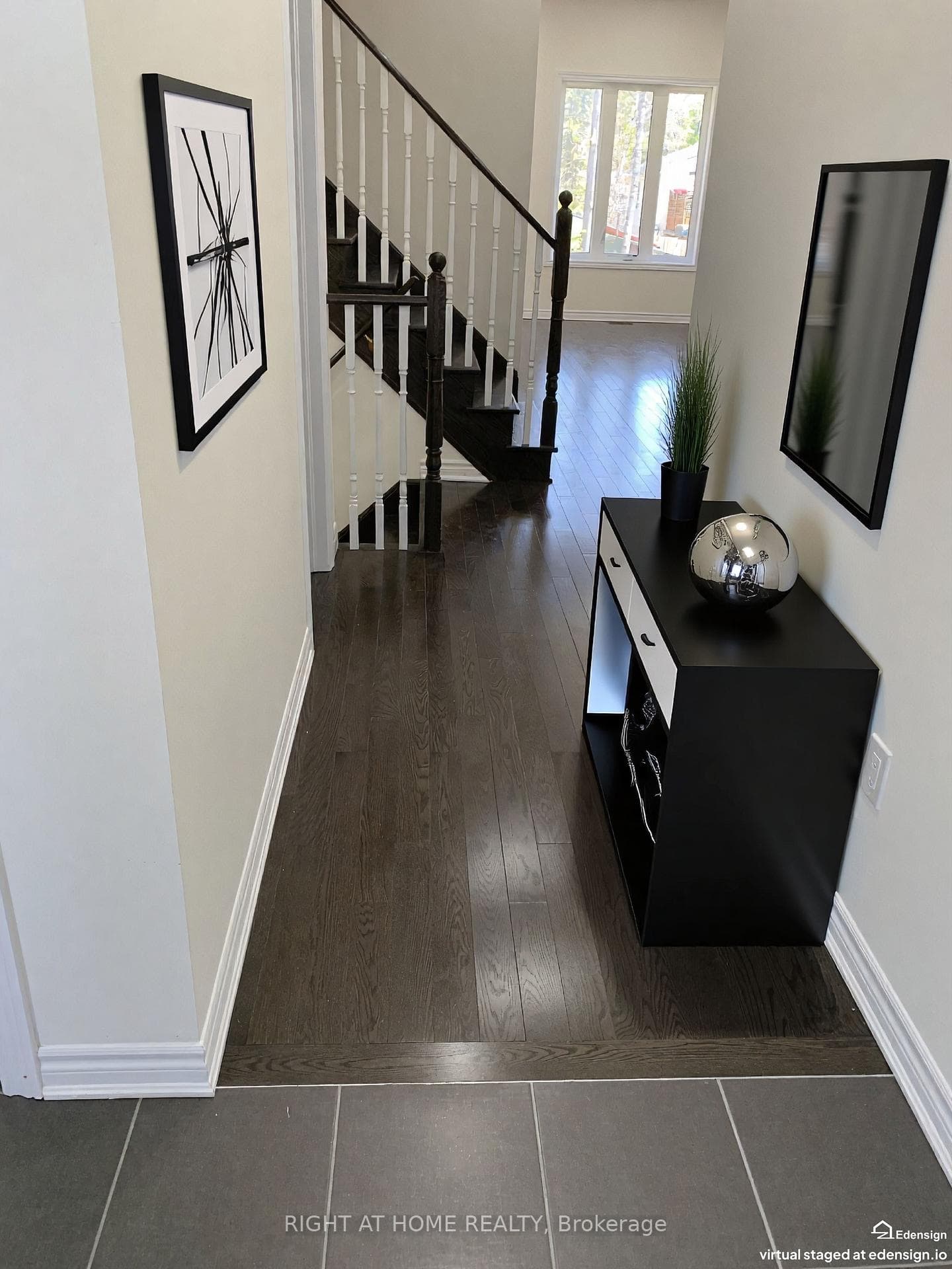 39 Farwell Avenue, Wasaga Beach, ON L9Z 0H3, Wasaga Beach — photo 1