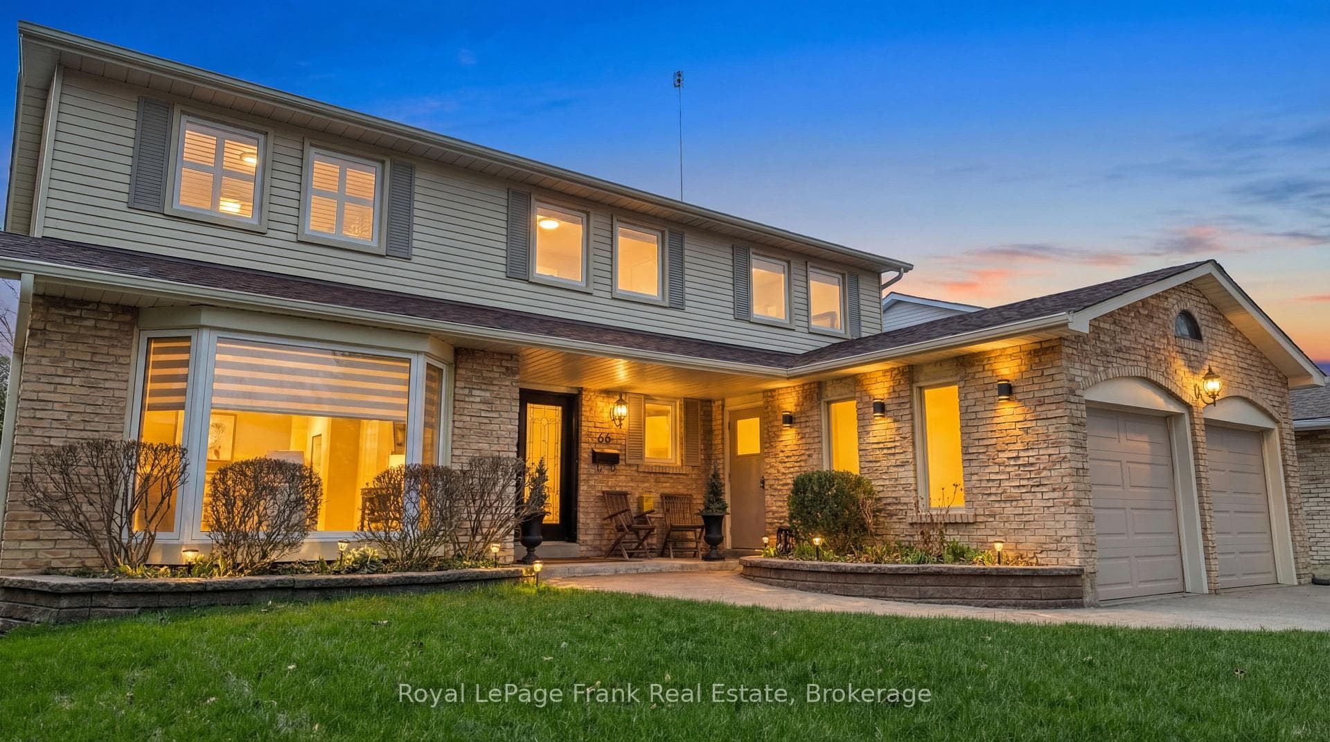 68 Burling Place, Newmarket, ON L3Y 5W4, Newmarket — photo 1