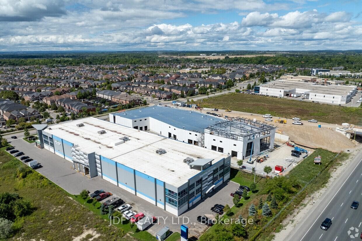 435 Cityview Boulevard 204, Vaughan, ON L4H 3M3, Vaughan — photo 1
