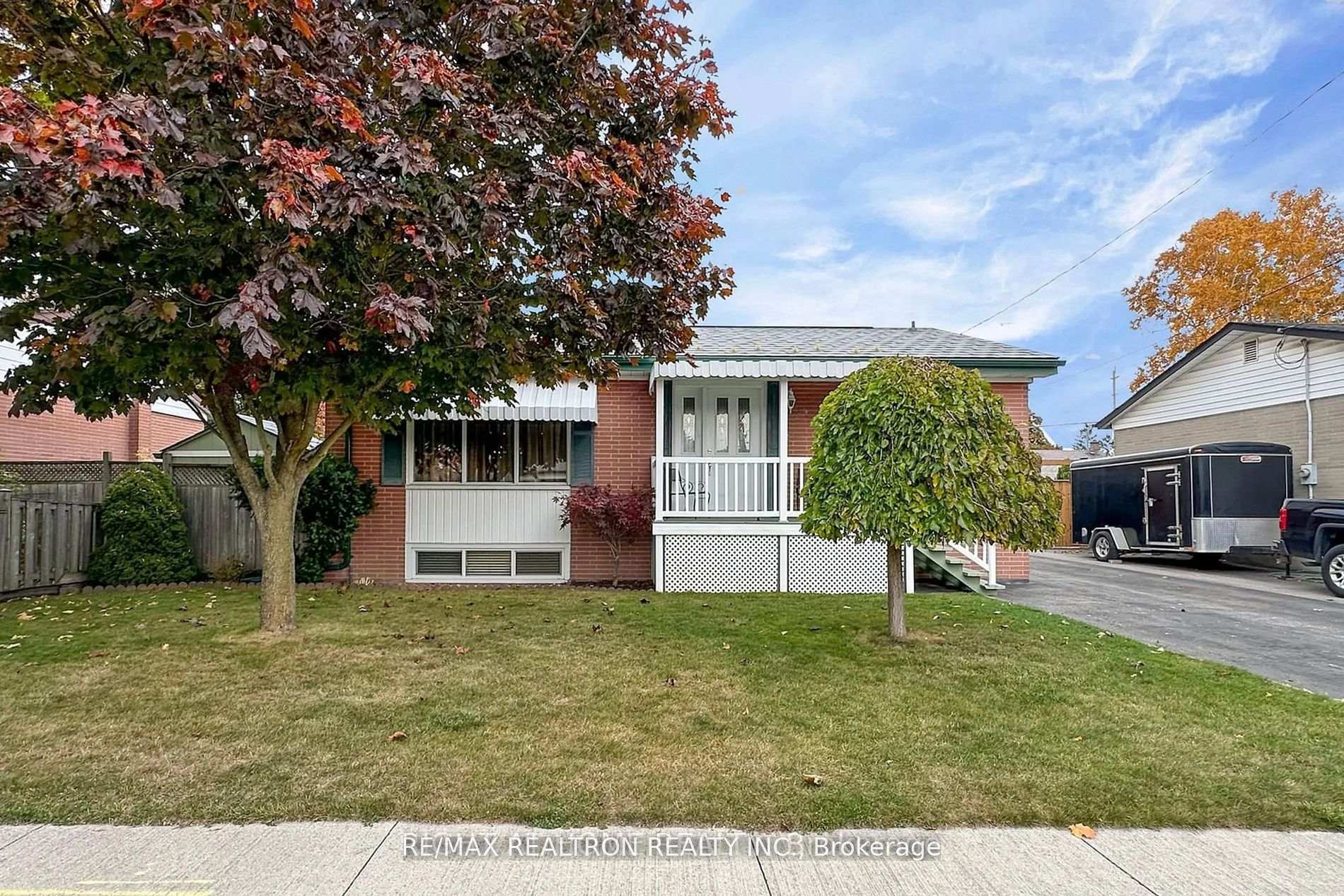 923 Bayview Avenue Basement, Whitby, ON L1N 1E2, Whitby — photo 1