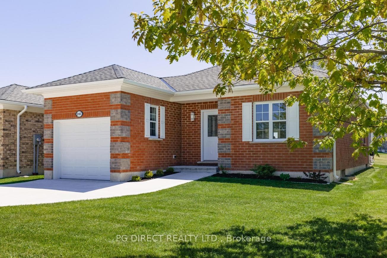 241 Bethune Crescent, Goderich, ON N7A 4M6, Goderich — photo 1