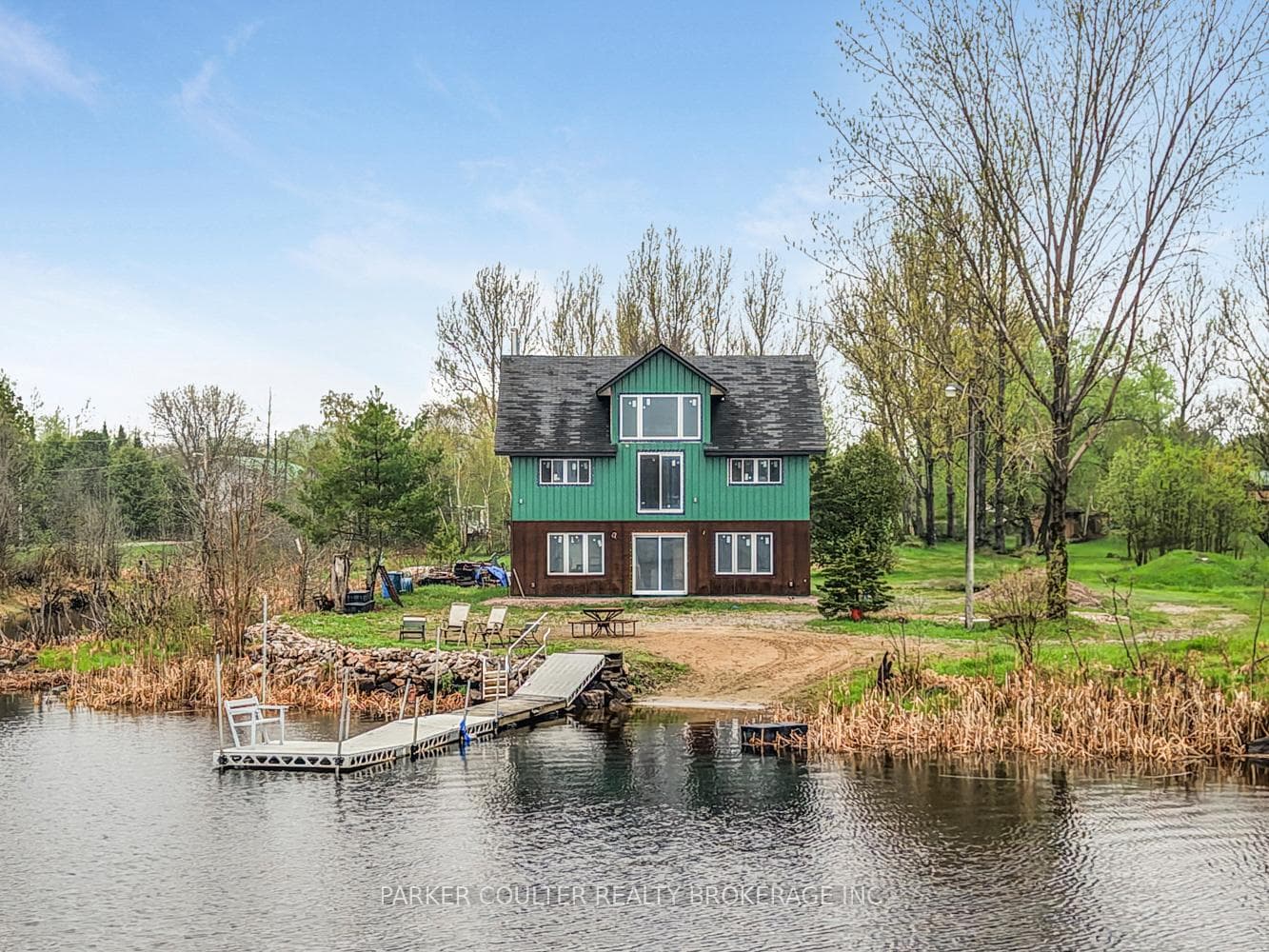 17 Tramway Avenue, Parry Sound, ON P0G 1A0, Parry Sound — photo 1