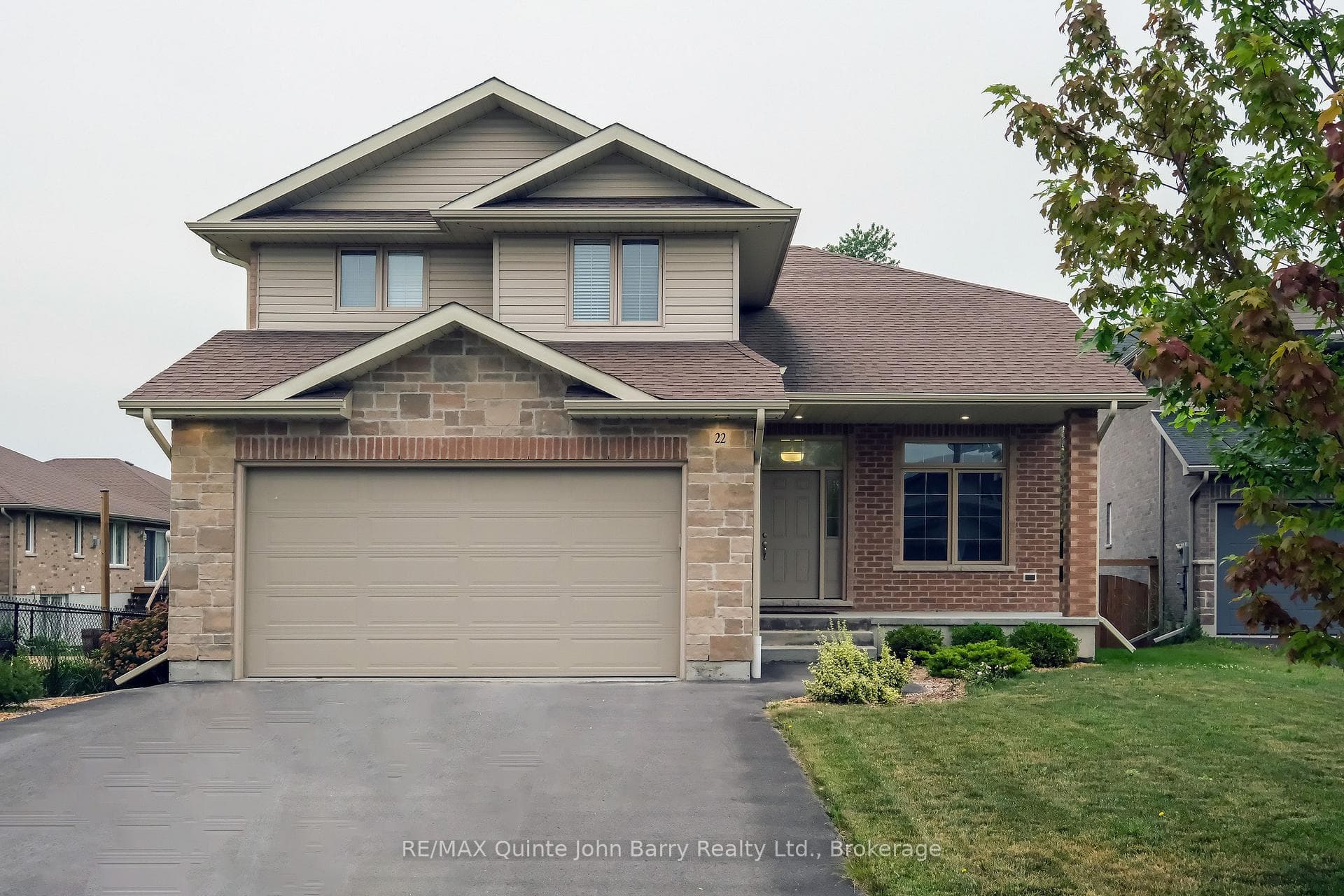 22 Granby Court, Belleville, ON K8N 0G6, Belleville — photo 1