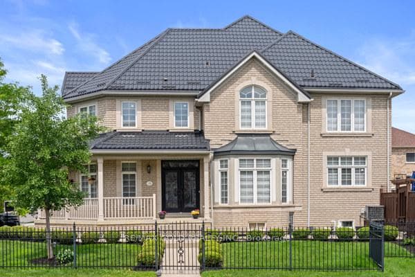 39 Trailhead Crescent, Brampton, ON L6R 3H2, Brampton — photo 1