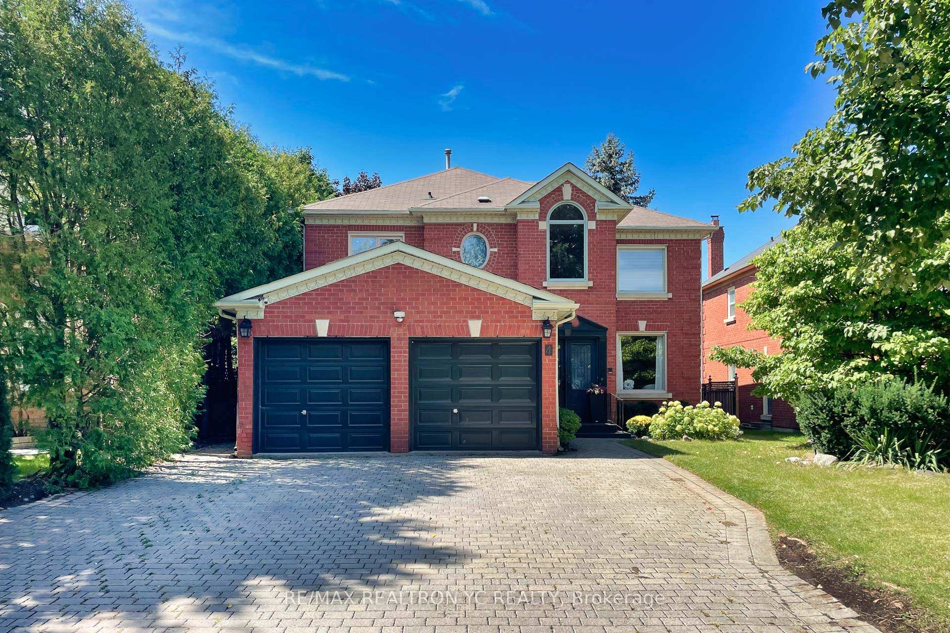 4 Theobalds Circle Lower, Richmond Hill, ON L4C 9E3, Richmond Hill — photo 1