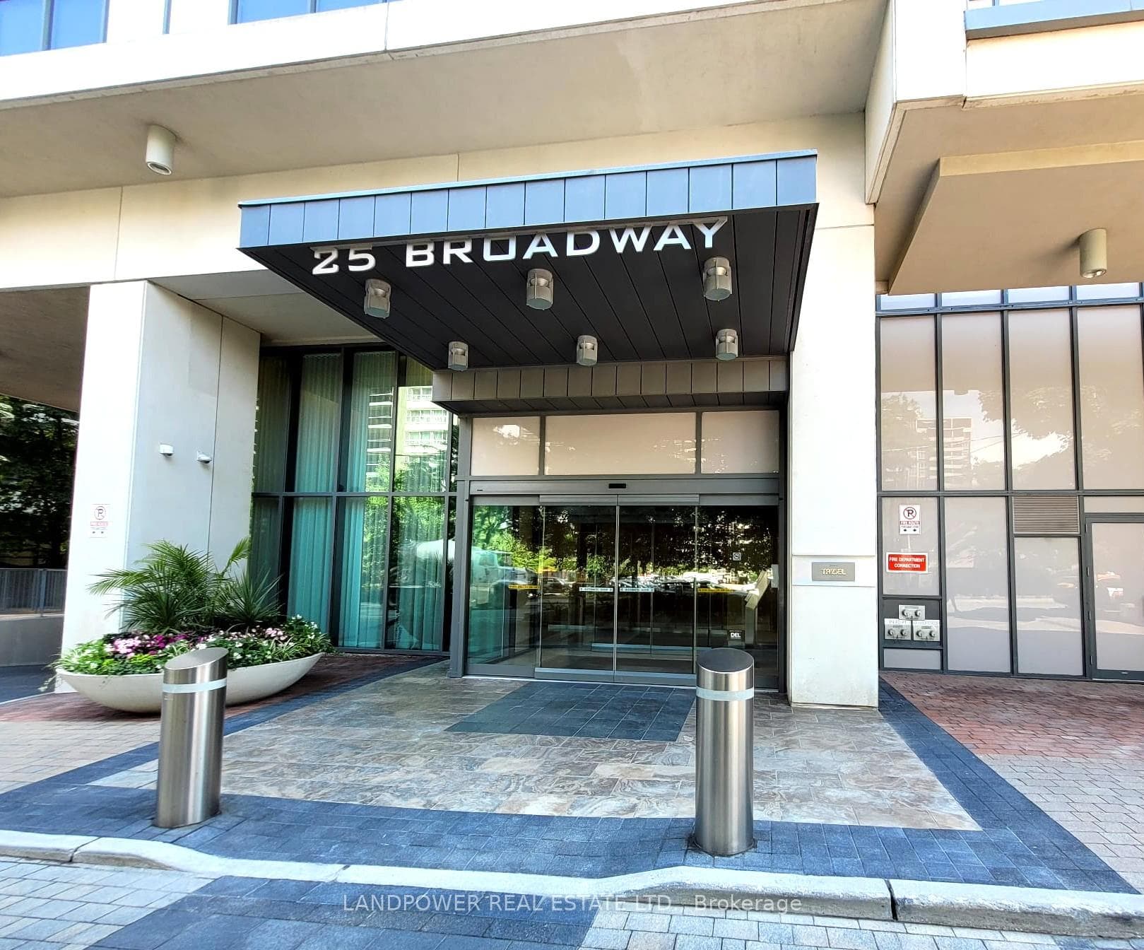 25 Broadway Avenue 906, Toronto, ON M4P 1T7, Toronto C10 — photo 1