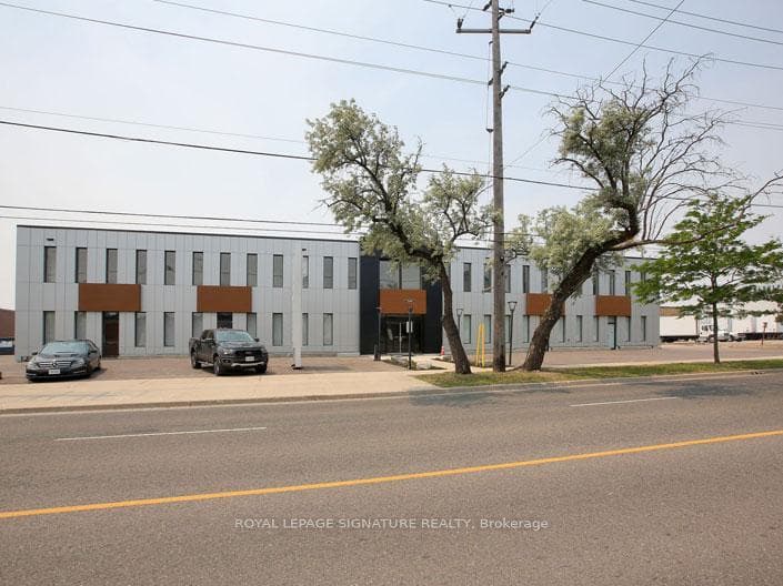 120 Norfinch Drive 1B, Toronto, ON M3N 1X3, Toronto W05 — photo 1