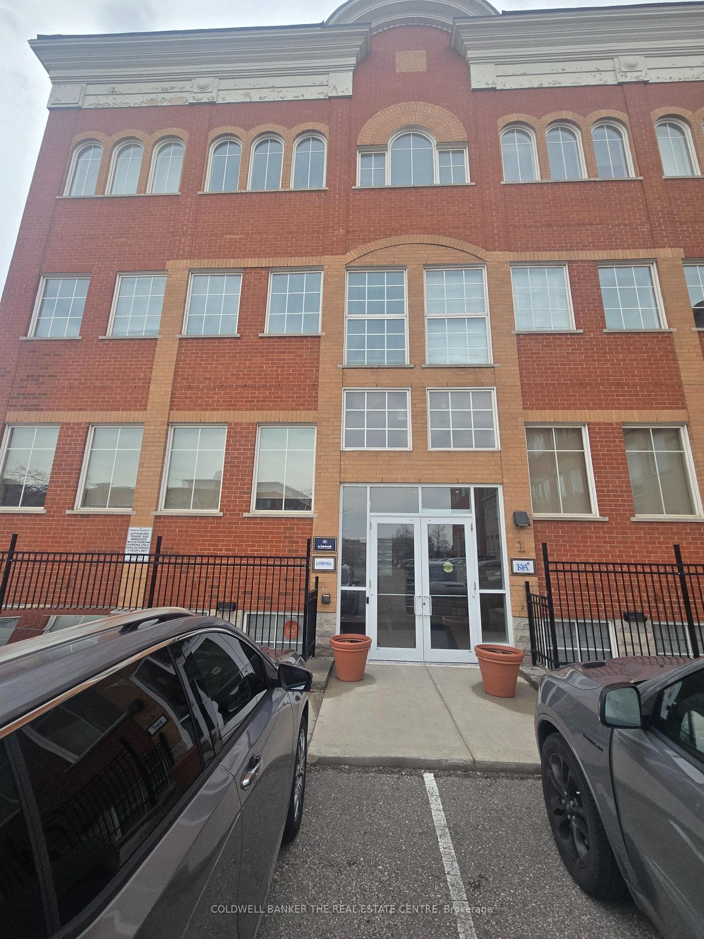 5025 Orbitor Drive 1/300, Mississauga, ON L4W 4Y5, Mississauga — photo 1