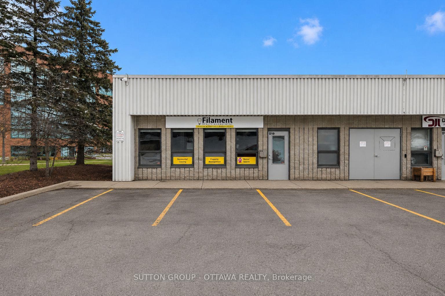 2285 St Laurent Boulevard D19, Hunt Club - South Keys and Area, ON K1G 4Z7, Hunt Club - South Keys and Area — photo 1