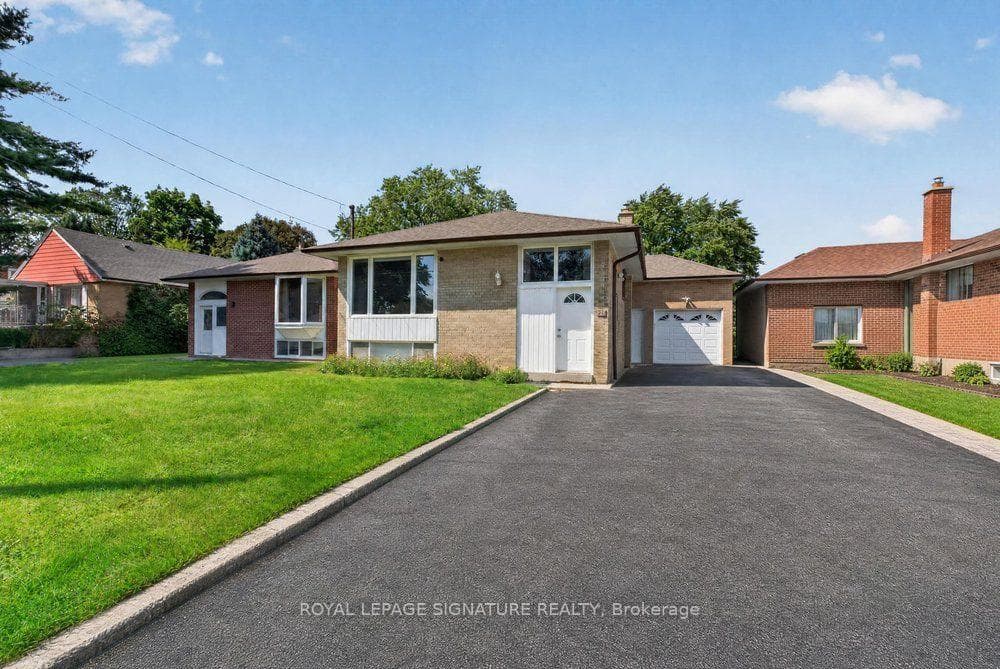 128 Trinnell Boulevard, Toronto, ON M1L 1S8, Toronto E04 — photo 1