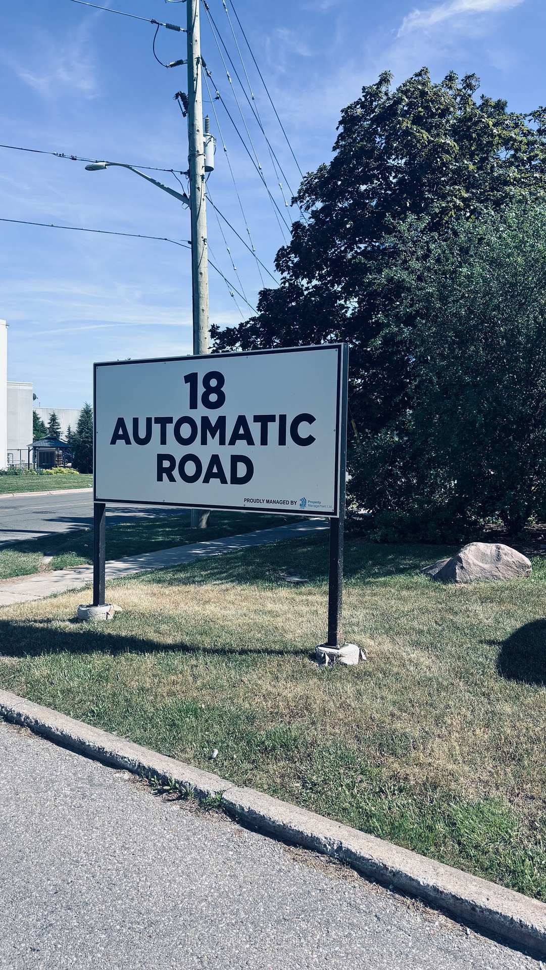 18 Automatic Road 5 & 6, Brampton, ON L6S 5N5, Brampton — photo 1
