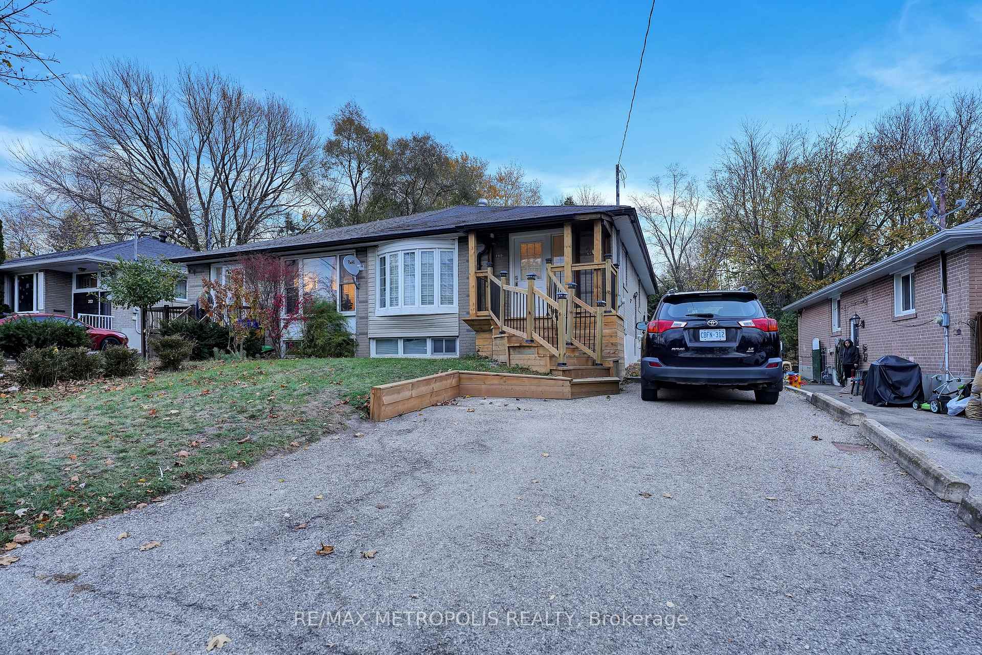 268 Penn Avenue Basement, Newmarket, ON L3Y 2S6, Newmarket — photo 1